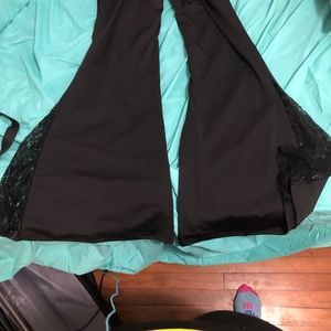 Lace bottom leggings